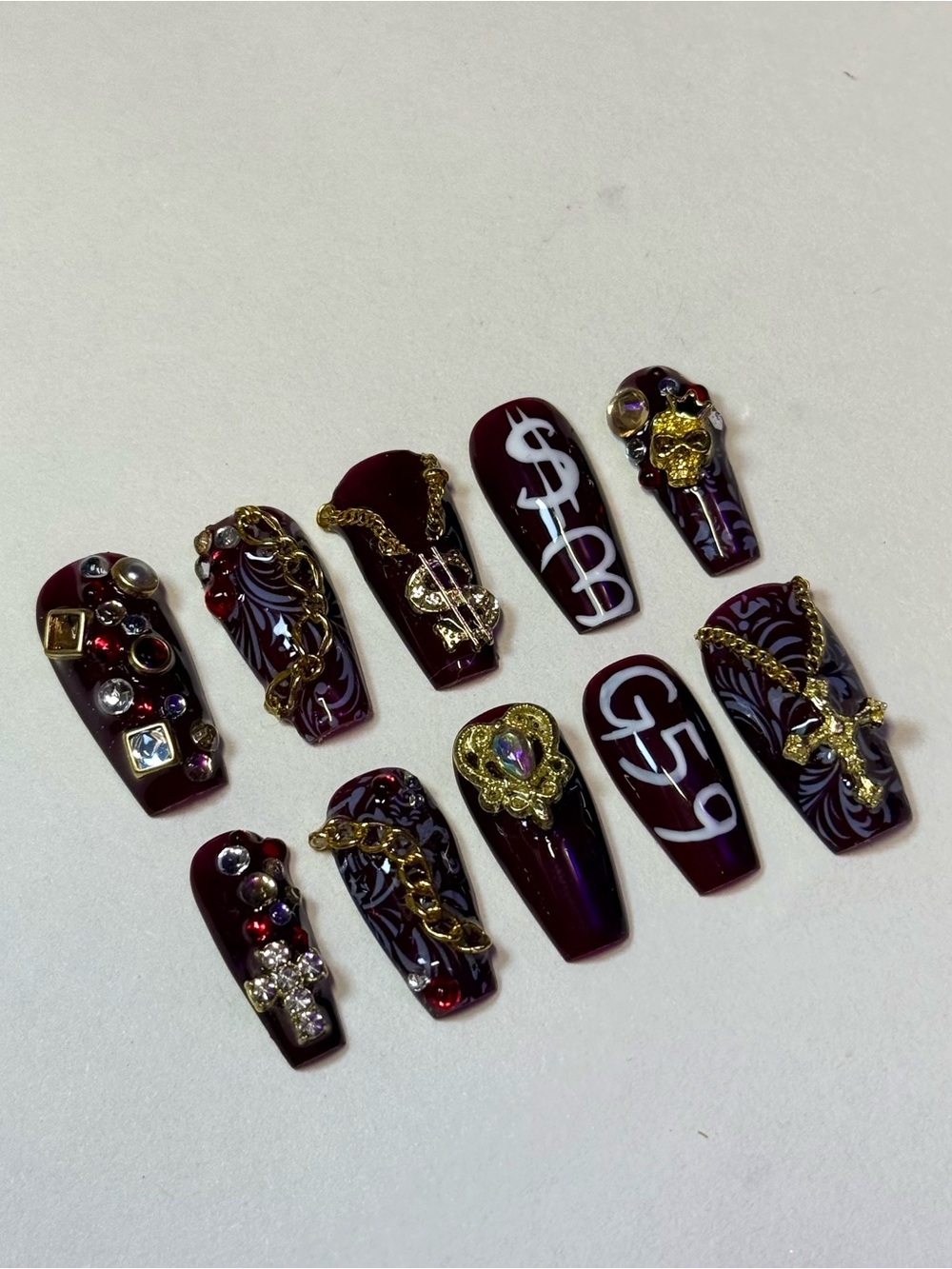 G59 Press On Nails